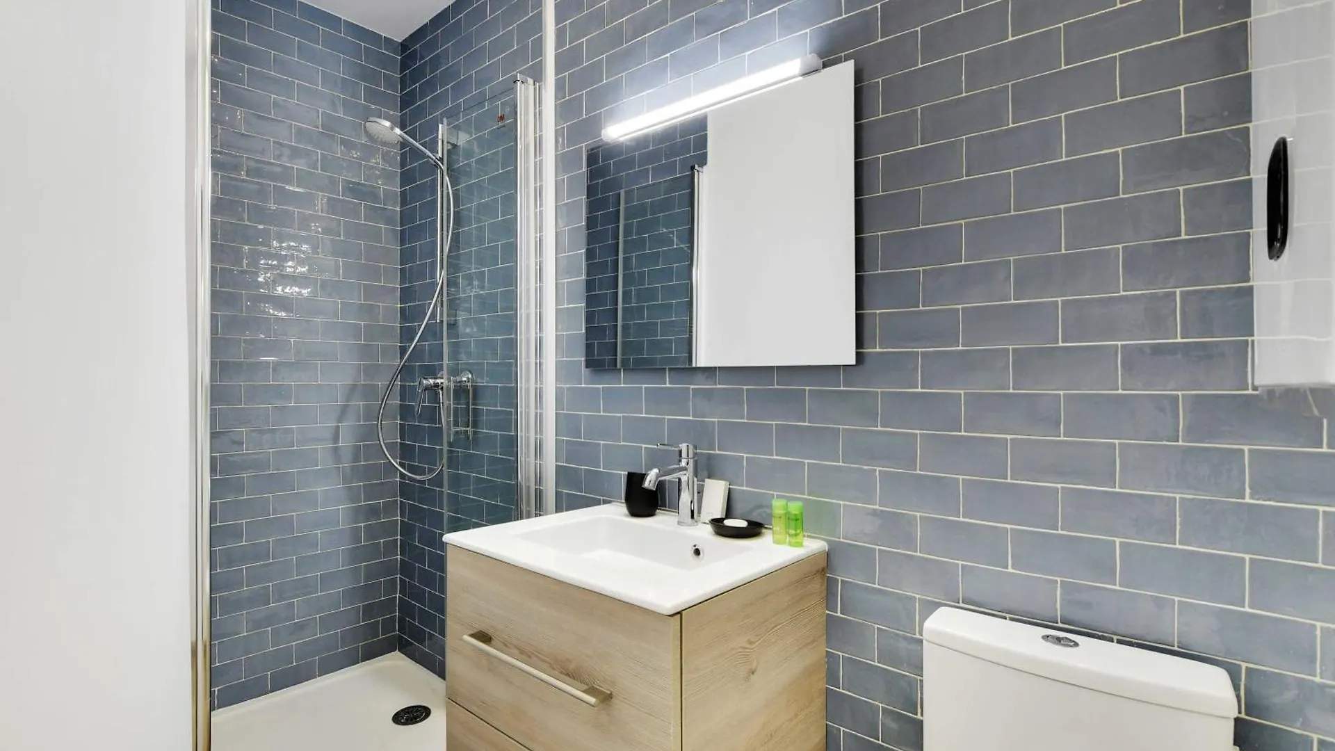 Lovely Apartment - 1Br-4P - Buttes-Chaumont Parigi