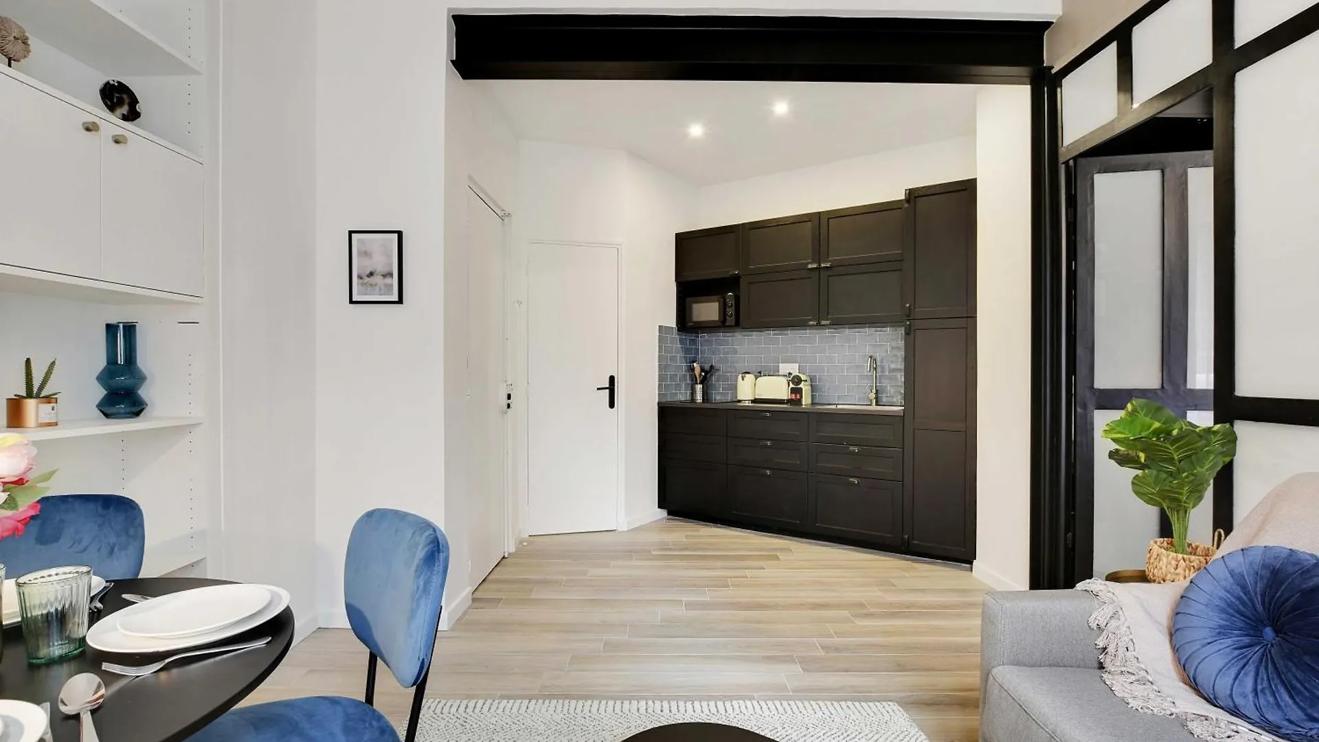 Lovely Apartment - 1Br-4P - Buttes-Chaumont Parigi